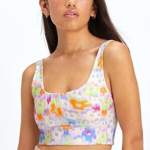 Fabletics Harlyn Midi Impact Reversible Sports Bra NEW WAVE FLORAL Medium